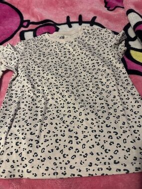 H&M Cream Short Sleeve Tee with Black Leopard Print